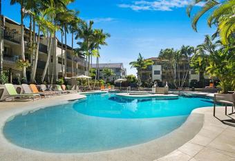 Noosa Beach Apartment on HASTING ST French quarter resort.Noosa Heads has rooms with a private hot tub