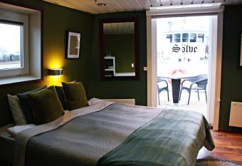 Hotellilaiva Wuoksi allows 18 year olds to book a room