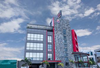 Earl s Red Colombo allows 18 year olds to book a room