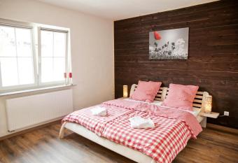 Landhaus im Rinnetal has Balcony rooms