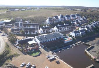Breede River Lodge has Balcony rooms