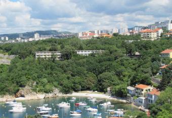 Boarding House Lucija has Balcony rooms