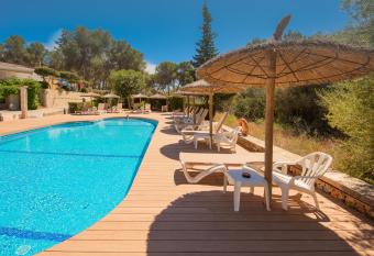 Hotel Playa Mondrago has Balcony rooms