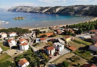 Marin has Smoking/Balcony rooms
