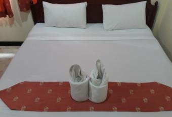 Southern Fried Rice has Balcony rooms