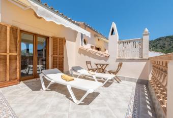 Sa Torre I has Balcony rooms