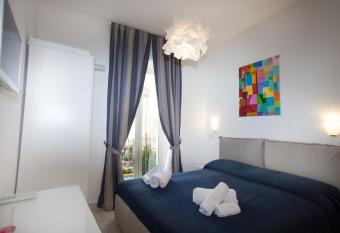 Casa Don Micio allows 18 year olds to book a room