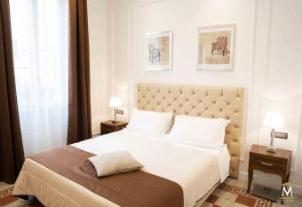 Museum Center Luxury allows 18 year olds to book a room