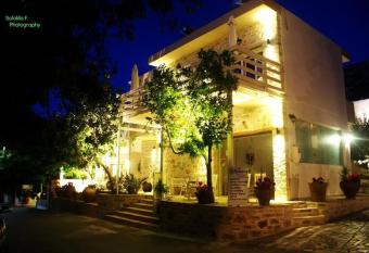 Antonios Hotel Apartments has Balcony rooms