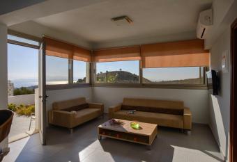 Lenikos Resort has Balcony rooms