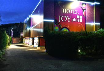 Hotel Joyplus (Love Hotel) has Smoking rooms