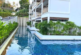 Bel Air Cape Panwa Resort Phuket allows 18 year olds to book a room
