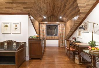 MAYFAIR Himalayan Spa Resort has Balcony rooms