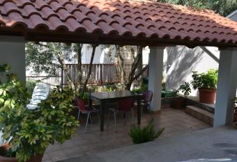 Apartmani Dub has Balcony rooms