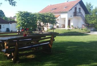 Guest House Family Duki   has Balcony rooms