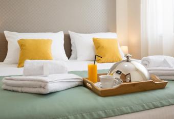 Prime Hotel Garni has Balcony rooms