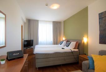 Villa Andrea has Balcony rooms