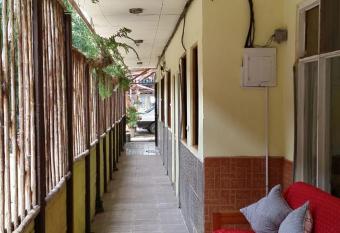 Cabinas Coco Alegre allows 18 year olds to book a room