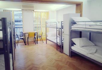 Sleep Inn Hostel has Balcony rooms