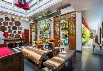 Kamar Kamar Boutique Hotel has Balcony rooms