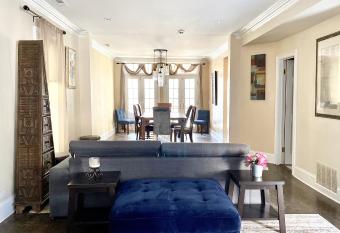 5 Bedroom Huge House in Best Location Parking Fireplace Back Yard has Balcony rooms