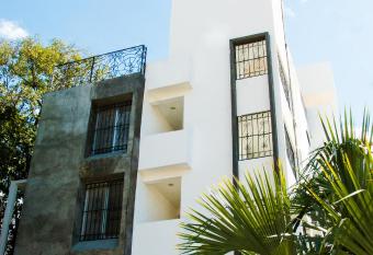 Villa Antilope allows 18 year olds to book a room