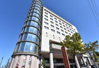 Hotel Crown Palais Chiryu has Smoking rooms