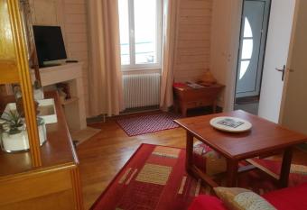 Comme chez vous has Balcony rooms