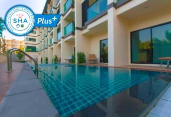Airport Beach Hotel Phuket - SHA Extra Plus has Balcony rooms