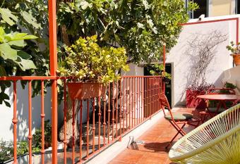 Casa do Bairro by Shiadu allows 18 year olds to book a room