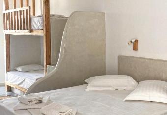 Fikas Hotel allows 18 year olds to book a room