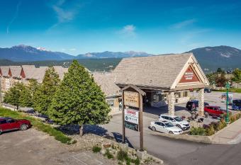 Prestige Radium Hot Springs Resort, WorldHotels Crafted allows 18 year olds to book a room