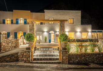 Marianna Hotel has Balcony rooms