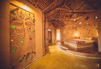 Kissing trees Homestay allows 18 year olds to book a room