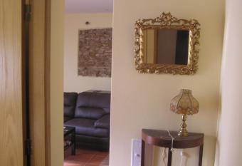 Moradia Rossio,11 has Balcony rooms