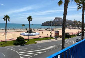 Hotel Rio Mar allows 18 year olds to book a room