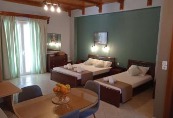 Katerina house has Balcony rooms