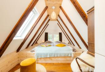 Villa Zwolle Centraal allows 18 year olds to book a room