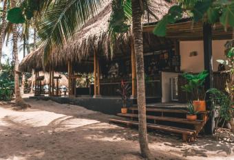 Los Hermanos Beach Hostal allows 18 year olds to book a room