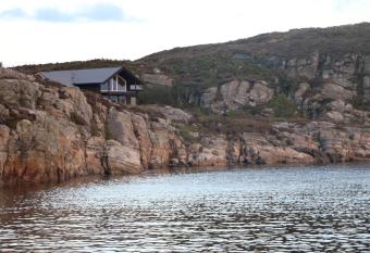 Austefjordstunet 12 has Balcony rooms