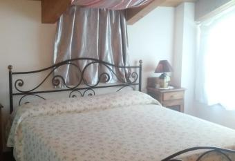 Maggiociondolo allows 18 year olds to book a room