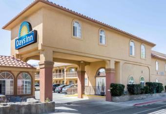 Days Inn by Wyndham Bishop allows 18 year olds to book a room