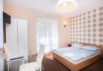 Villa Tara has Balcony rooms