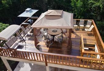 Caribbean Dream Vacation Property CD3 allows 18 year olds to book a room