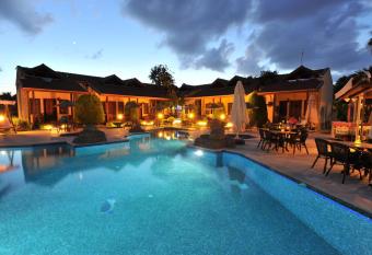 Grenadine Lodge has Balcony rooms