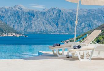 Lavender Bay Apartment D7 has Balcony rooms