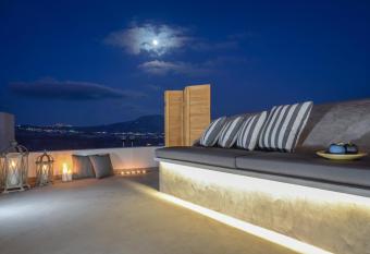 Nissos House Santorini allows 18 year olds to book a room