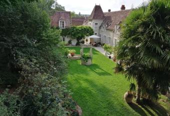 Chambres et Tables d h  tes du Puits d Athie allows 18 year olds to book a room