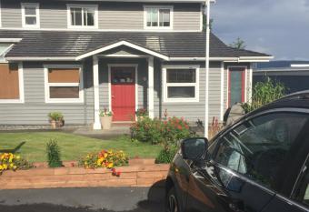 Money Pennies Bed and Breakfast allows 18 year olds to book a room