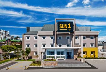SUN1 PORT ELIZABETH allows 18 year olds to book a room